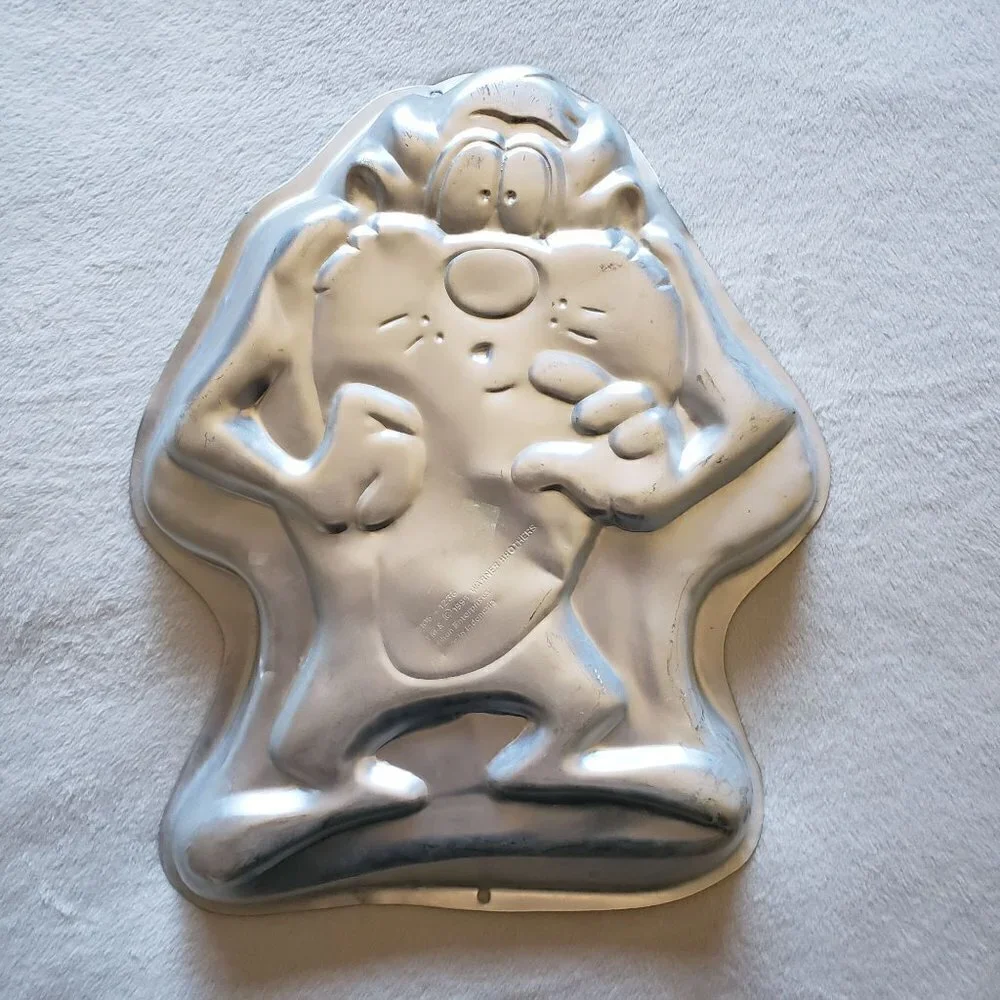 Wilton Vintage Cake Pan 1995 Taz Looney Tunes Tasmanian Devil Aluminum Mold